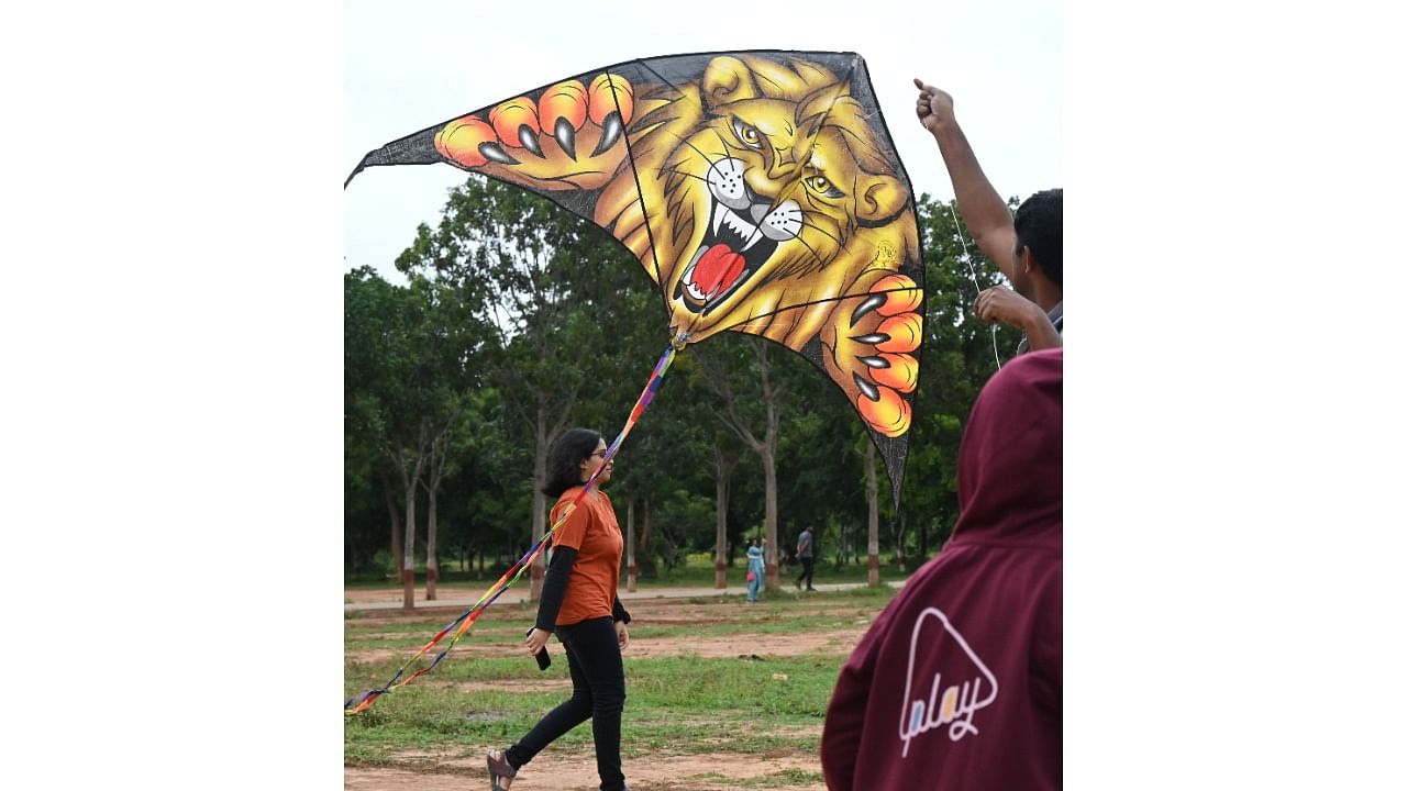 <div class="paragraphs"><p>A total of 36 teams participate in the kite flying festival in Bengaluru on Saturday.&nbsp;</p></div>